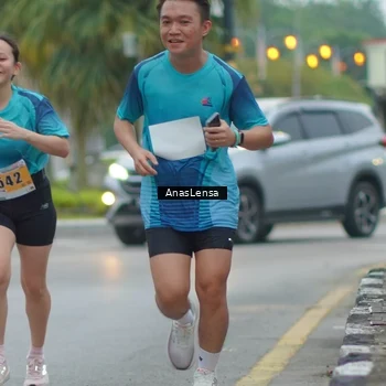 Runner Photo 8809825