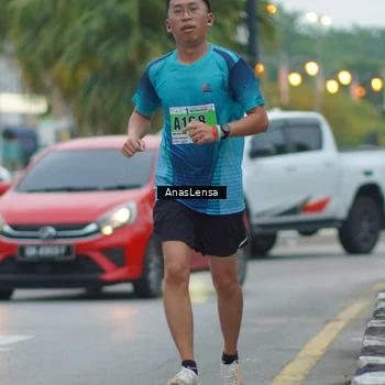 Runner Photo 8809845