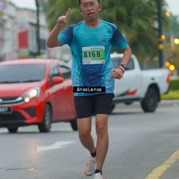 Runner Photo 8809846