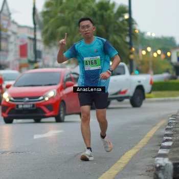 Runner Photo 8809852