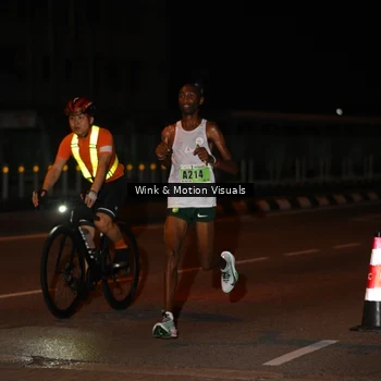 Runner Photo 8809998
