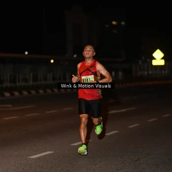 Runner Photo 8810002
