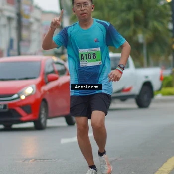 Runner Photo 8810059