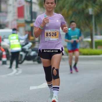 Runner Photo 8810078