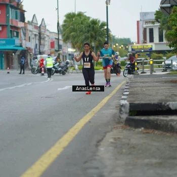 Runner Photo 8810103
