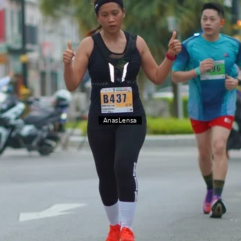 Runner Photo 8810104