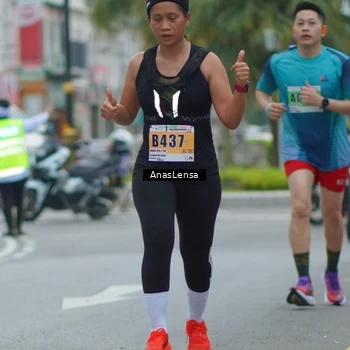 Runner Photo 8810105
