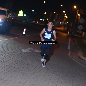 Runner Photo 8810106