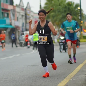 Runner Photo 8810124