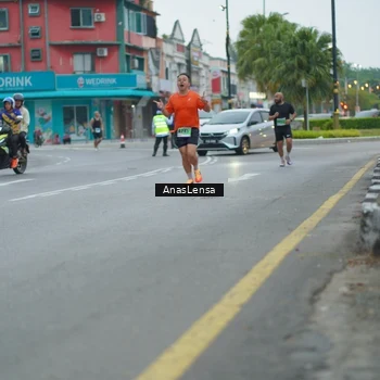 Runner Photo 8810153