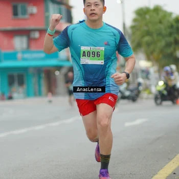 Runner Photo 8810156