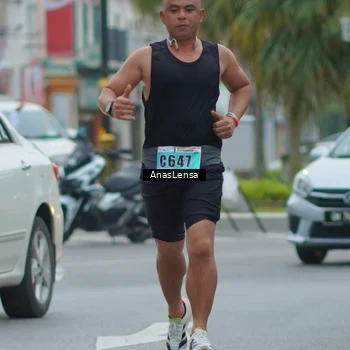 Runner Photo 8810259
