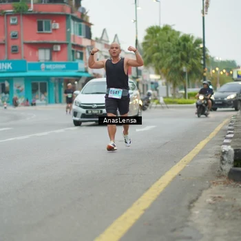 Runner Photo 8810274