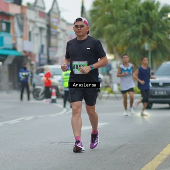 Runner Photo 8810325