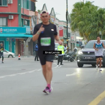 Runner Photo 8810332