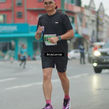 Runner Photo 8810337