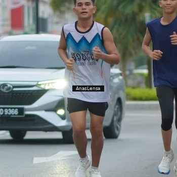 Runner Photo 8810343