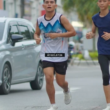 Runner Photo 8810346