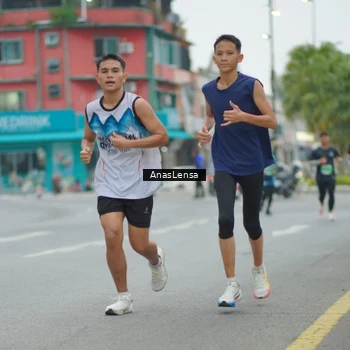 Runner Photo 8810353