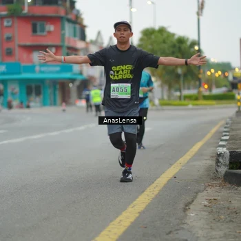 Runner Photo 8810368
