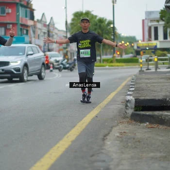 Runner Photo 8810370