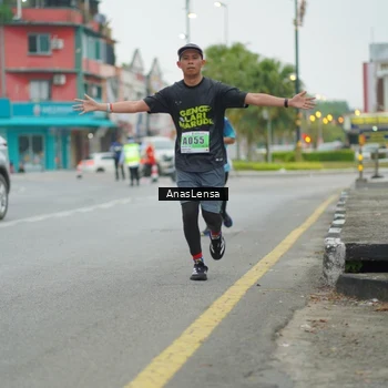 Runner Photo 8810371