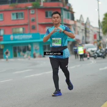 Runner Photo 8810380