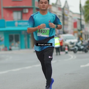 Runner Photo 8810383
