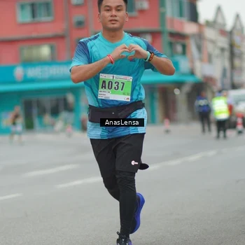 Runner Photo 8810384