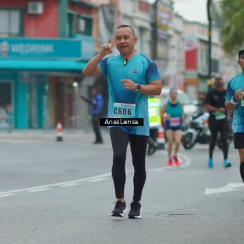 Runner Photo 8810401