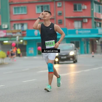 Runner Photo 8810402