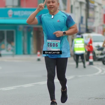 Runner Photo 8810408