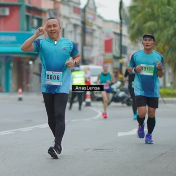 Runner Photo 8810411