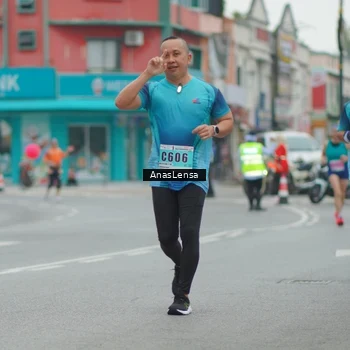 Runner Photo 8810412