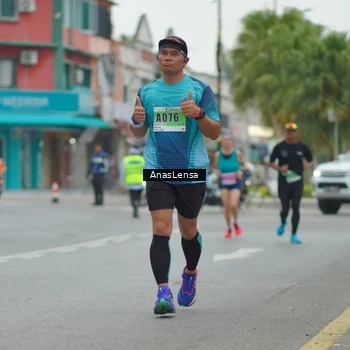 Runner Photo 8810417