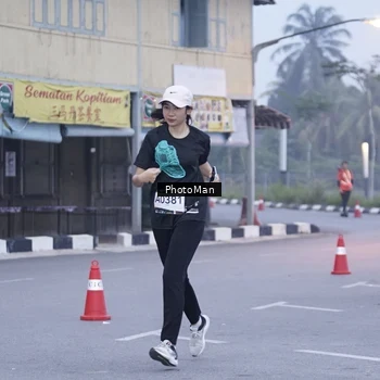 Runner Photo 8810429