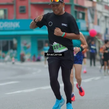 Runner Photo 8810801