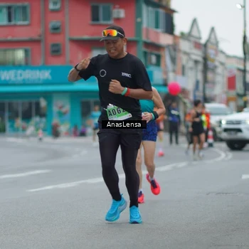 Runner Photo 8810809