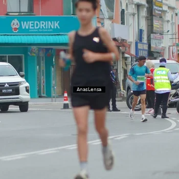 Runner Photo 8810832