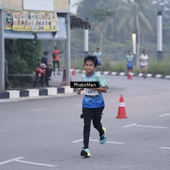 Runner Photo 8810846
