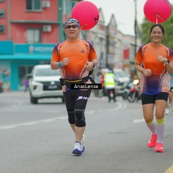 Runner Photo 8810871