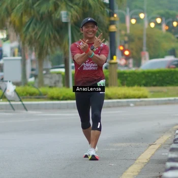 Runner Photo 8810957
