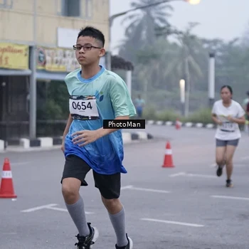 Runner Photo 8810968