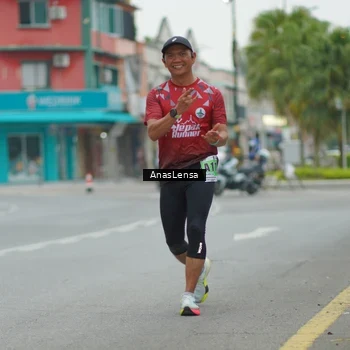Runner Photo 8810984