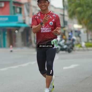 Runner Photo 8810986