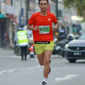 Runner Photo 8811015