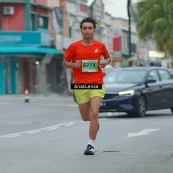 Runner Photo 8811032