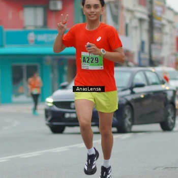 Runner Photo 8811033