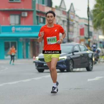Runner Photo 8811034