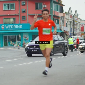 Runner Photo 8811035